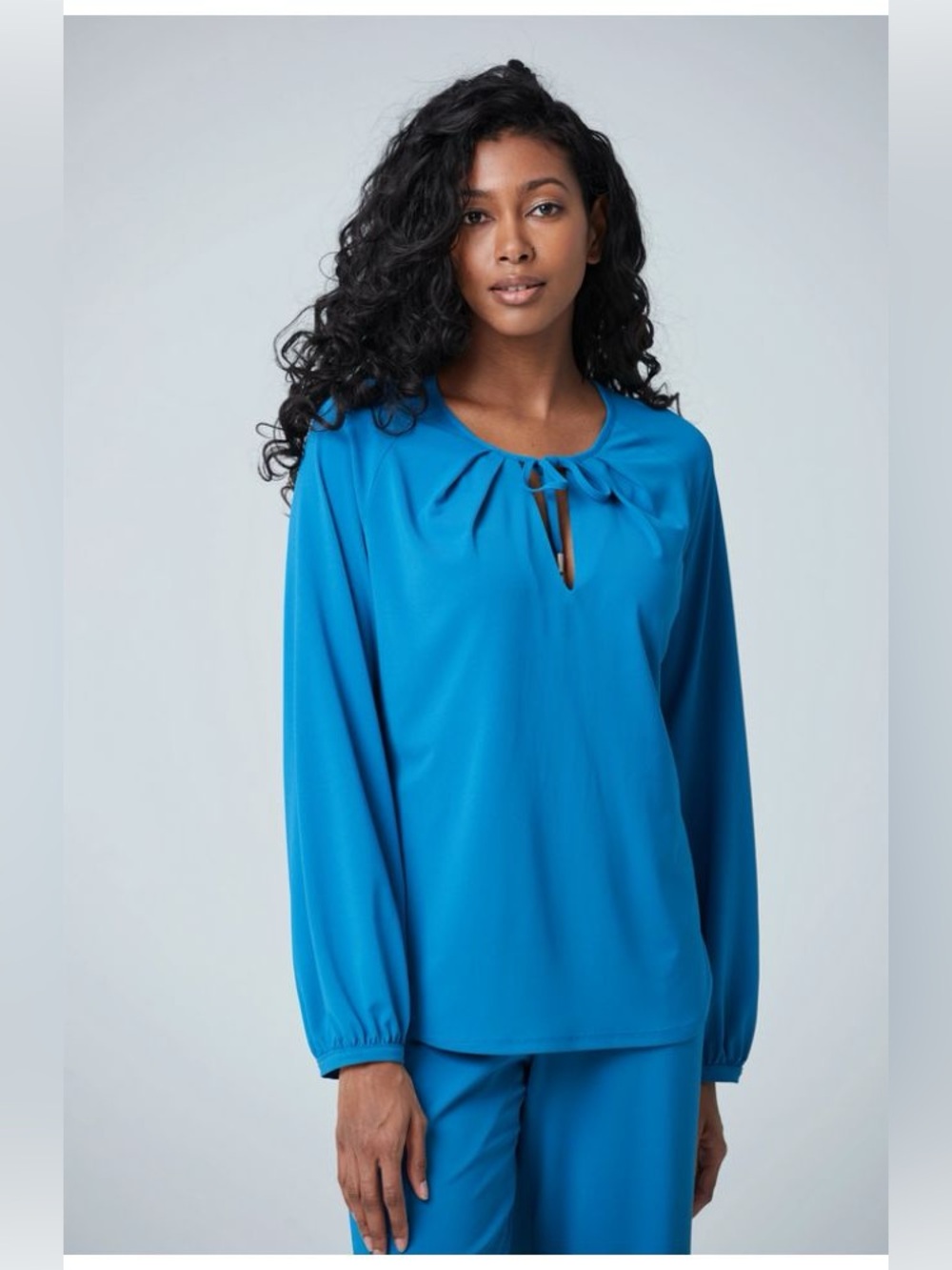 Iris Setlakwe Blouse with Billowy Sleeves and Key Hole in Titan Blue, size M
